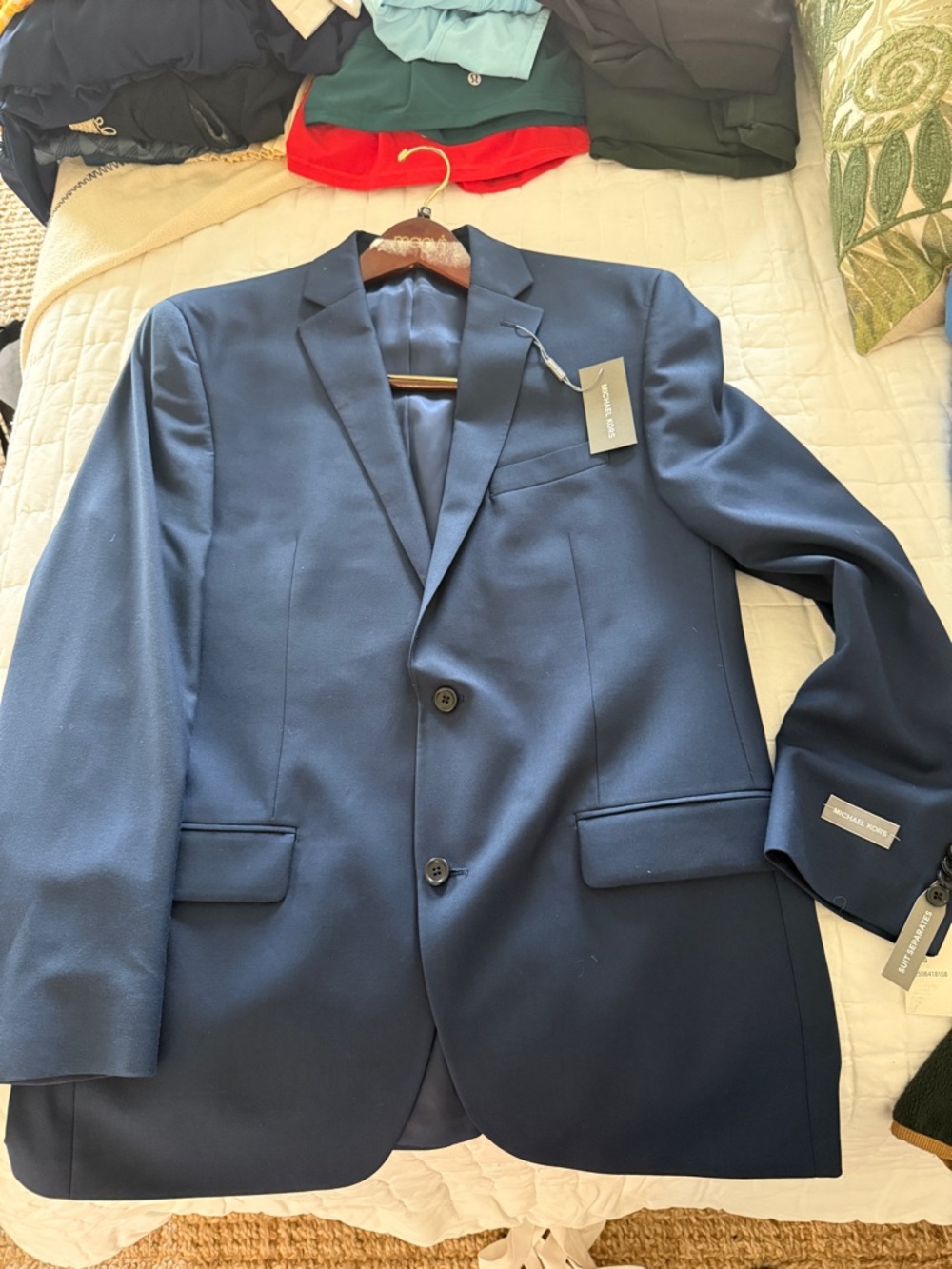 Men’s suit jacket, new with tags, 42Long
